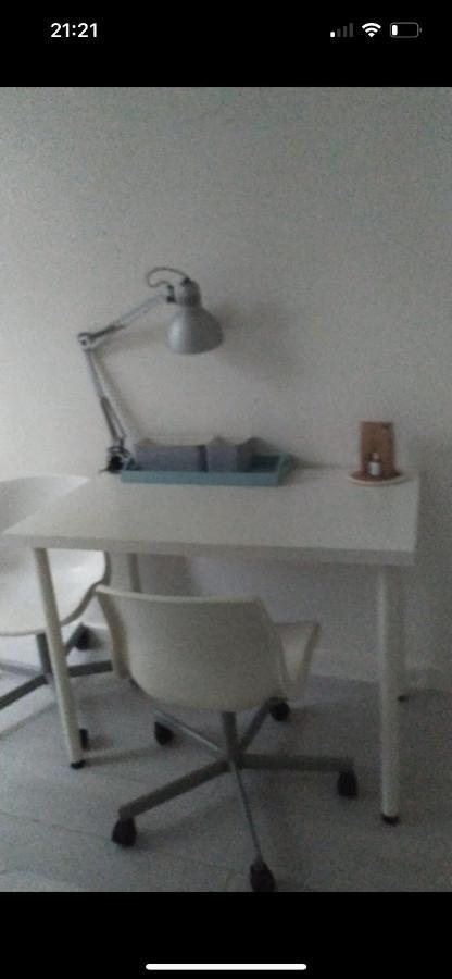 Se: 13A Rue Des Touleuses Pourpre Bed and Breakfast Cergy Buitenkant foto
