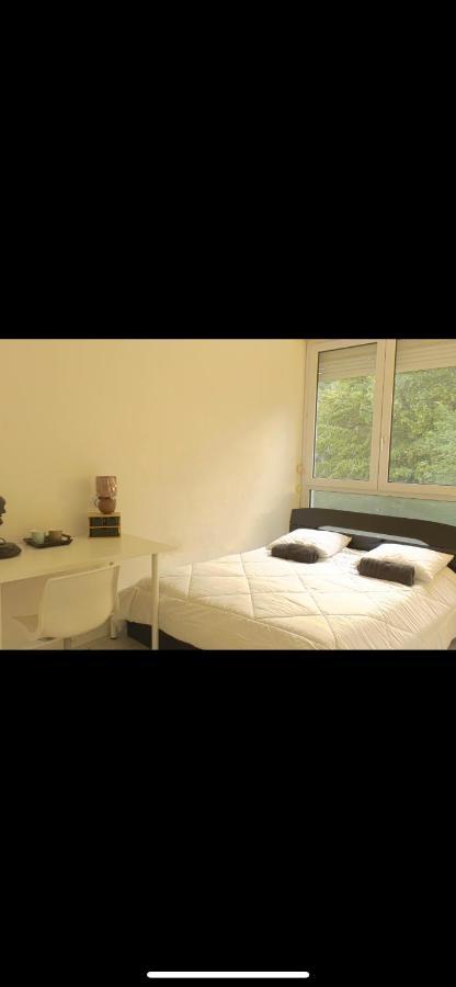 Se: 13A Rue Des Touleuses Pourpre Bed and Breakfast Cergy Buitenkant foto